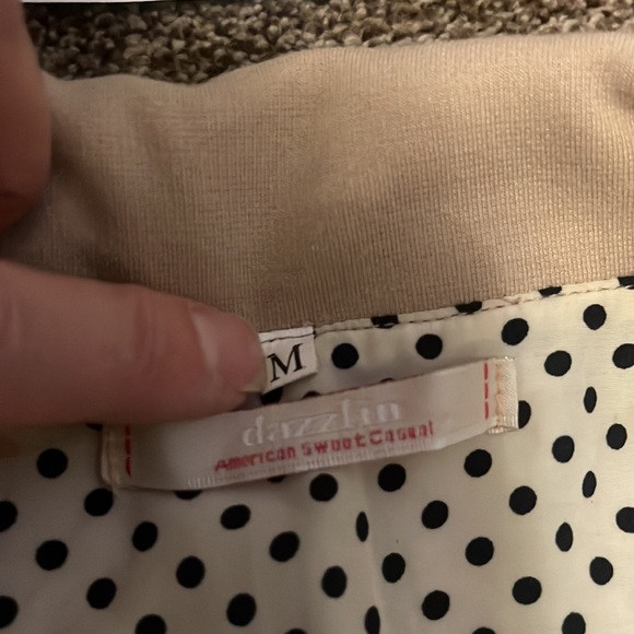 2/$30 Medium blazer in excellent condition. - Picture 6 of 10